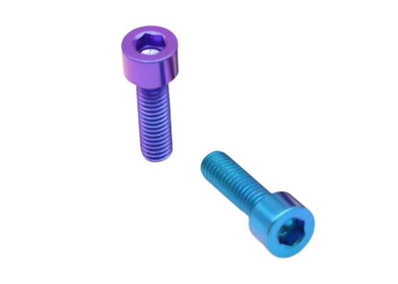 DIN 912 M6 M8 Tornos de titânio de tomada hexadecimal